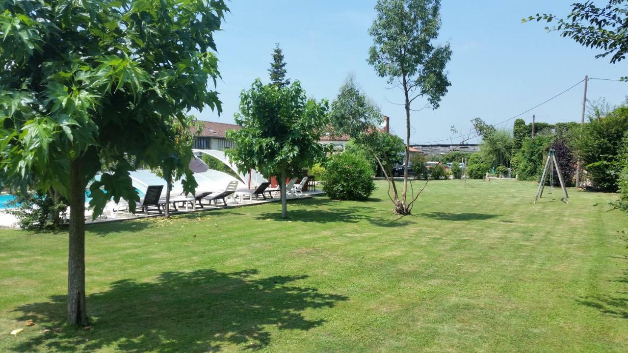 Gite 3, Domaine Logis Gascogne Saint-Justin  المظهر الخارجي الصورة